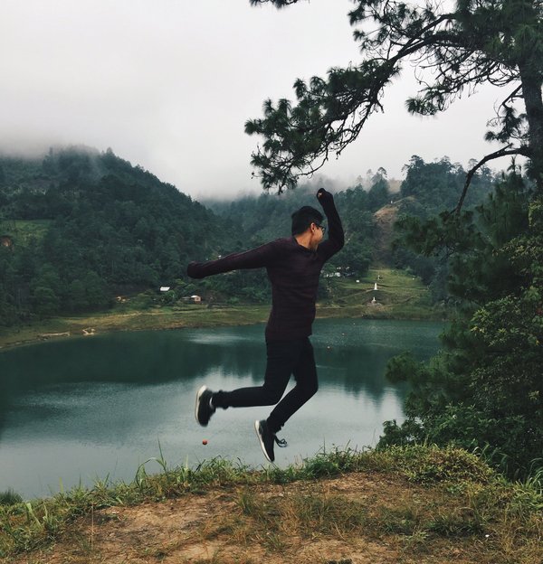 How to Prepare for a Solo Backpacking Adventure Through the UK's National Trails?